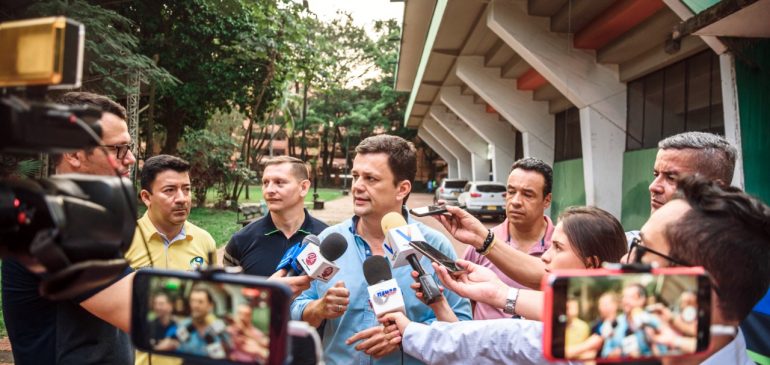 El nuevo Director de Idermeta Recorre zonas a intervenir del Coliseo Alvaro Mesa Amaya