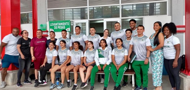 Balance positivo de la concentración deportiva para la pesas del Meta