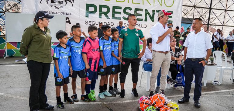 Con el mejoramiento de escenarios deportivos y Escuelas de Formación, Idermeta cambia la vida de los habitantes de El Castillo