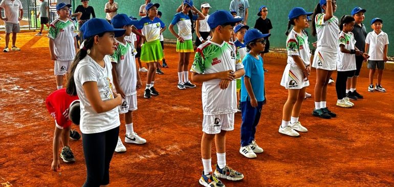 Se celebró en el parque Sikuani el primer Festival Infantil de Tenis con niños y niñas de diferentes municipios del Meta