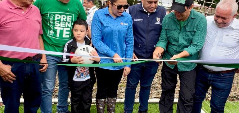 Formalmente el parque del Montoya Pava está al servicio de los habitantes de Granada
