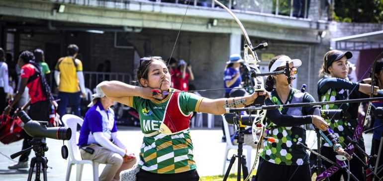 Los arqueros metenses se visten de tricolor