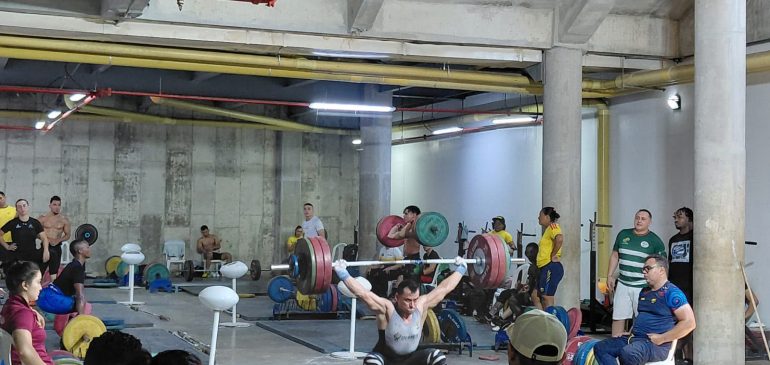 ¡Orgullo llanero en lo alto del podio! Pesistas del Meta conquistan cupos a Selección Colombia y miran a los Juegos Olímpicos